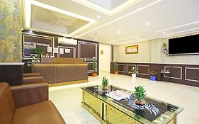 Hotel Decent Suites - Delhi Airport